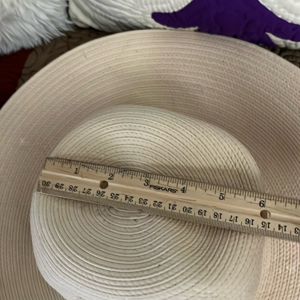 Cream Felt Wide-Brim Hat with Botanical Design.  NWOT - Picture 4 of 7